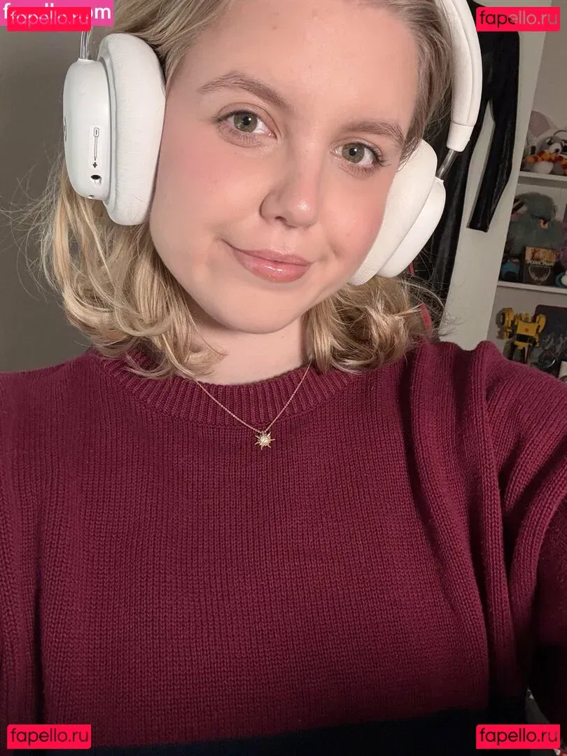 HoxieLoxie Onlyfans Photo Gallery 