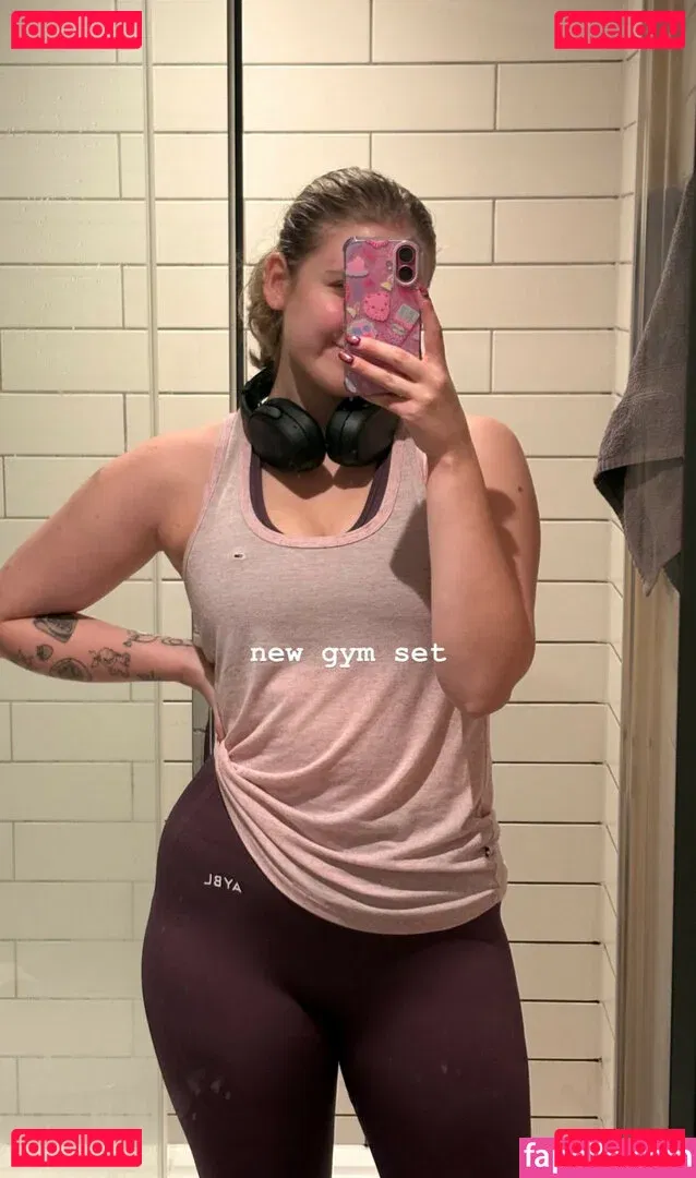 HoxieLoxie Onlyfans Photo Gallery 