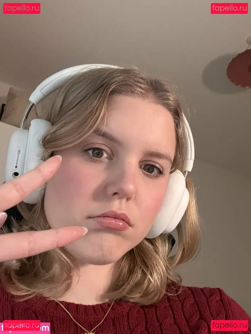 HoxieLoxie Onlyfans Photo Gallery 