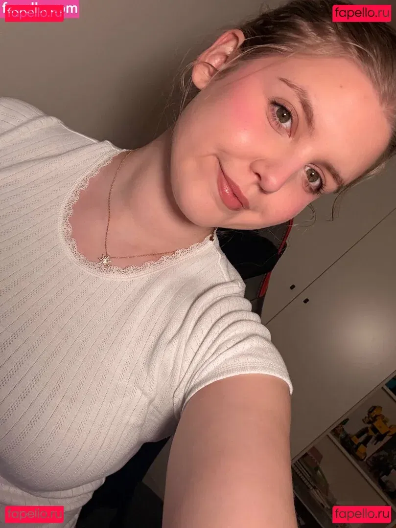 HoxieLoxie Onlyfans Photo Gallery 