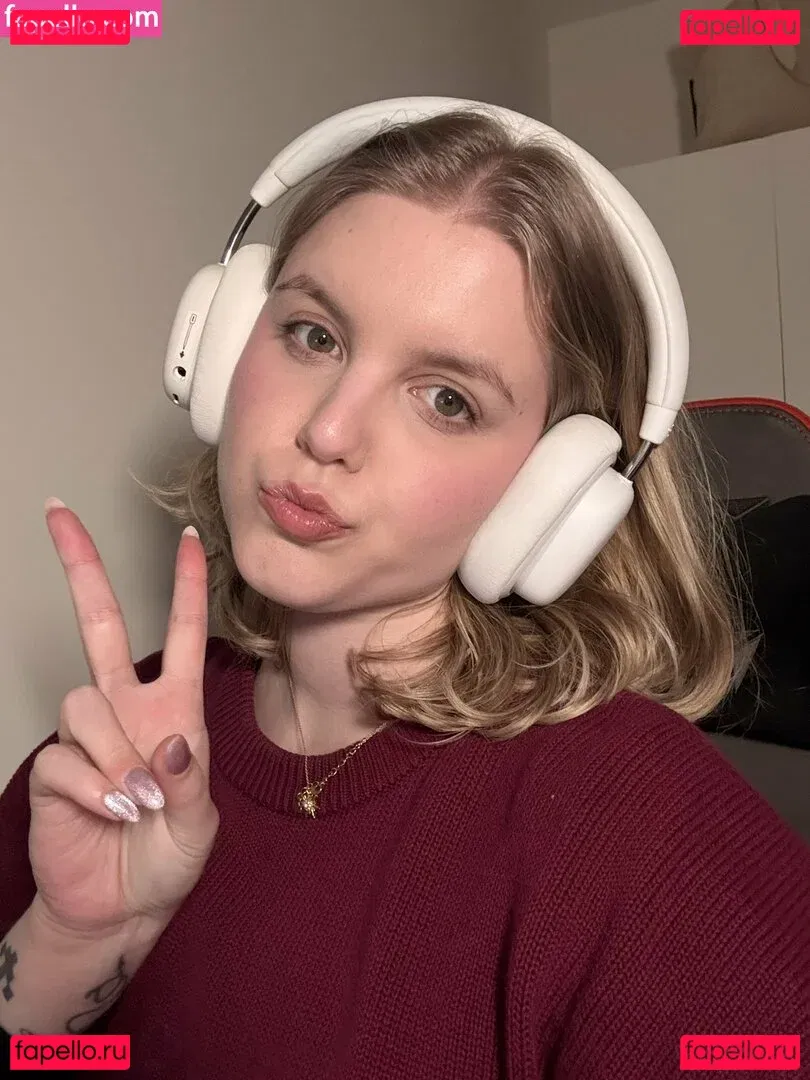 HoxieLoxie Onlyfans Photo Gallery 