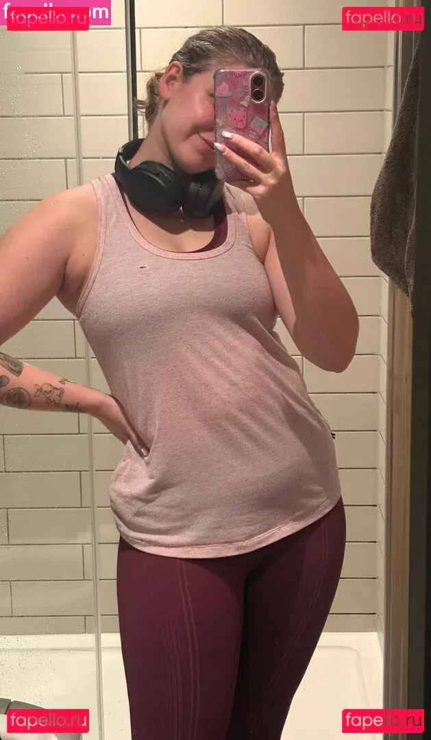 HoxieLoxie Onlyfans Photo Gallery 