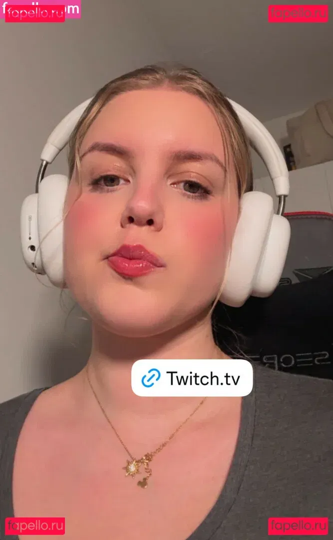 HoxieLoxie Onlyfans Photo Gallery 