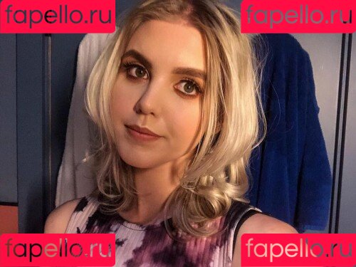 HoxieLoxie Onlyfans Photo Gallery 