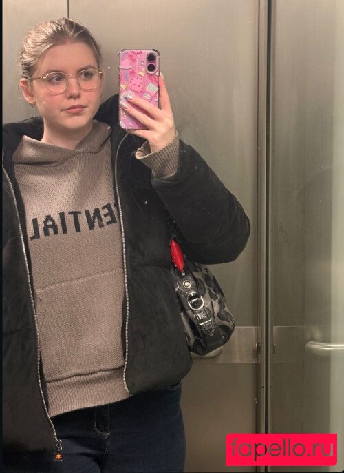 HoxieLoxie Nude Onlyfans Photo 23