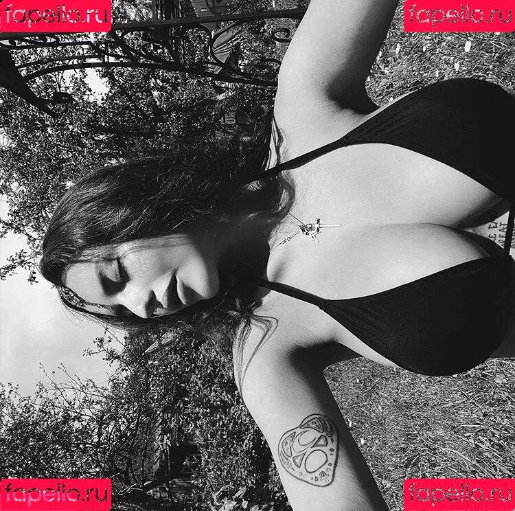 Rita Flores Onlyfans Photo Gallery 