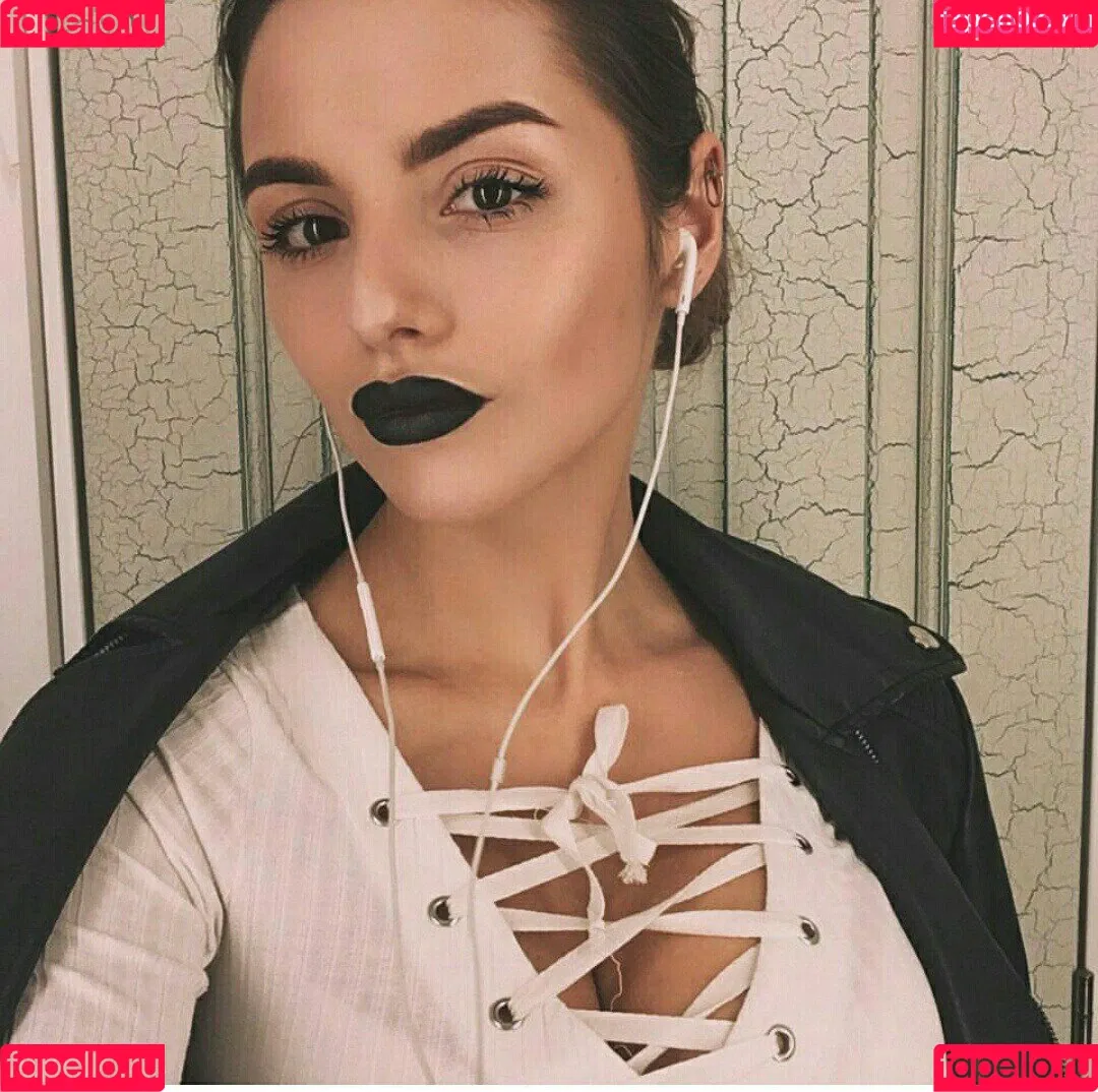 Rita Flores Onlyfans Photo Gallery 