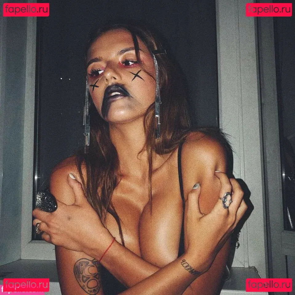 Rita Flores Onlyfans Photo Gallery 