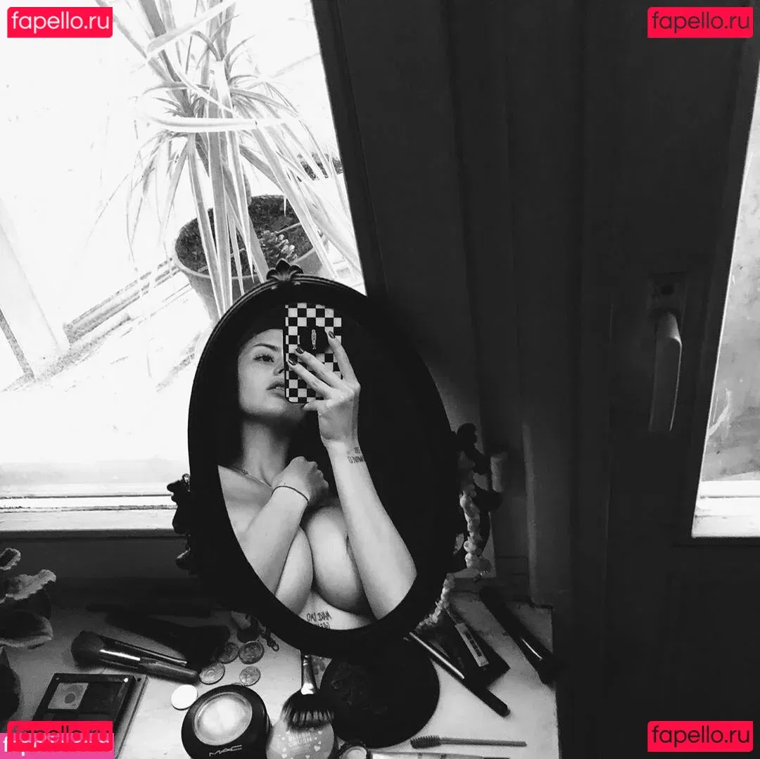 Rita Flores Onlyfans Photo Gallery 