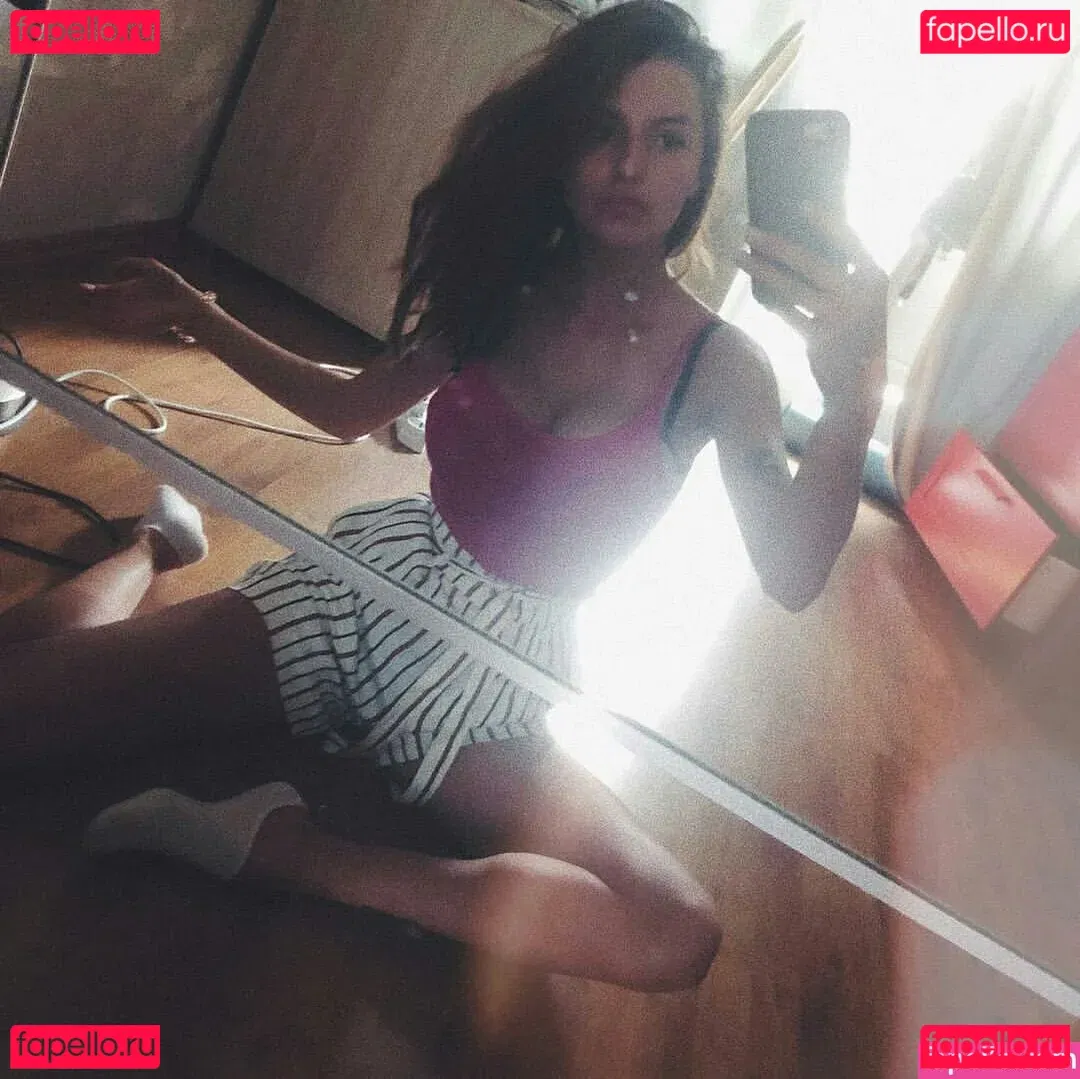 Rita Flores Onlyfans Photo Gallery 