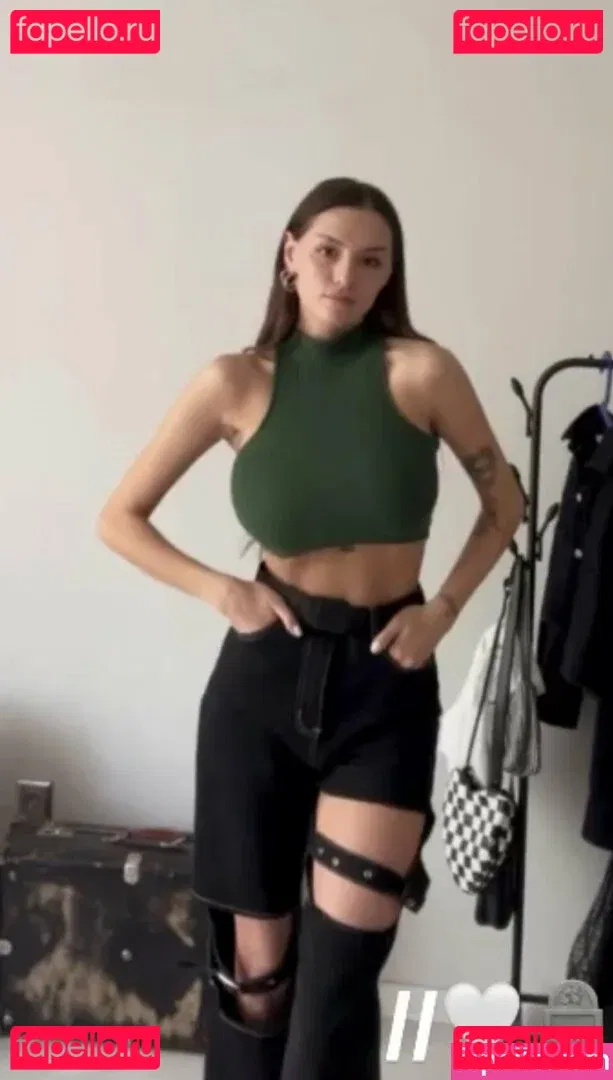 Rita Flores Onlyfans Photo Gallery 