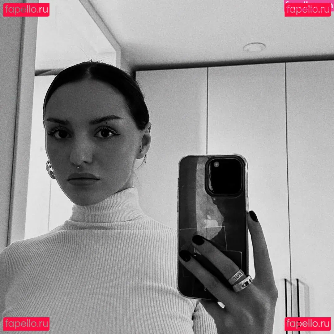 Rita Flores Onlyfans Photo Gallery 