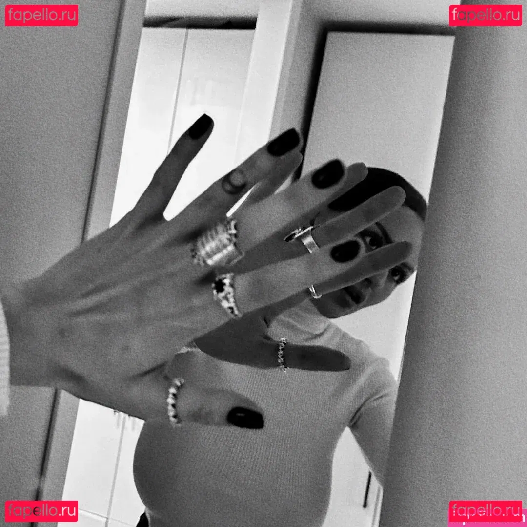 Rita Flores Onlyfans Photo Gallery 