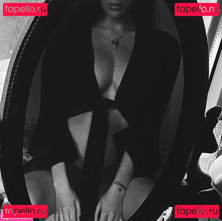 Rita Flores Onlyfans Photo Gallery 