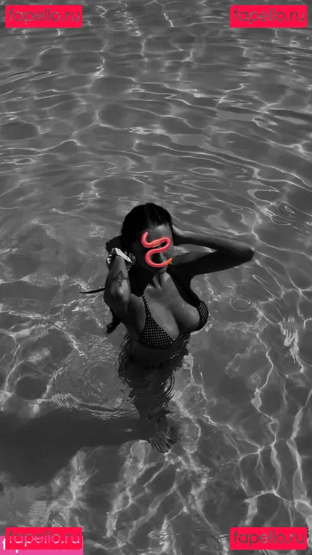 Rita Flores Onlyfans Photo Gallery 