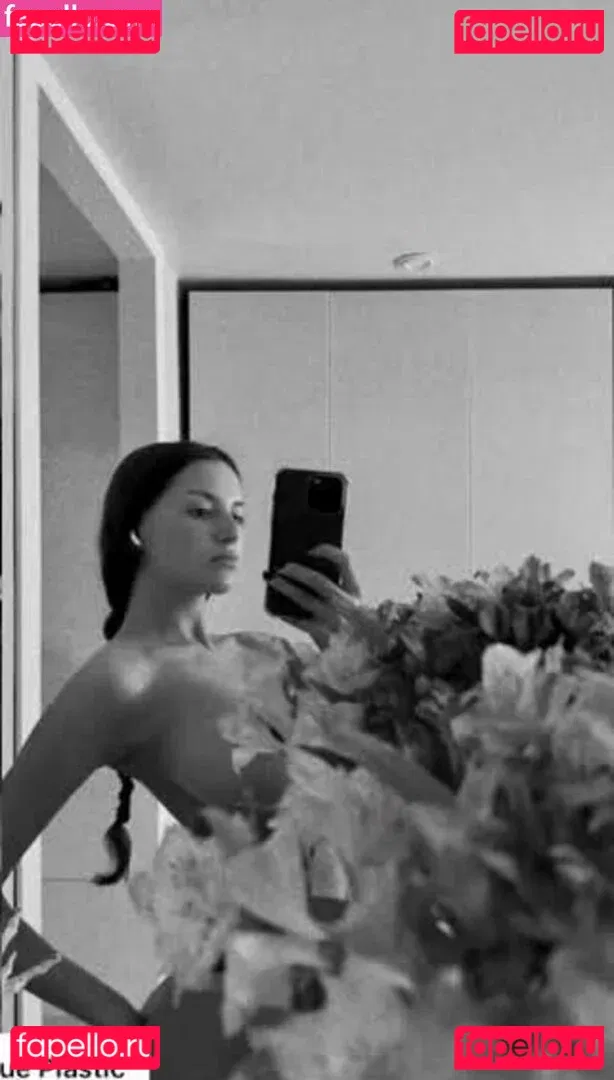 Rita Flores Onlyfans Photo Gallery 