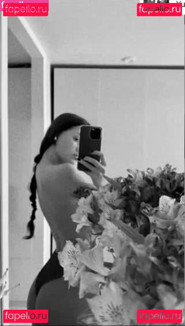 Rita Flores Onlyfans Photo Gallery 