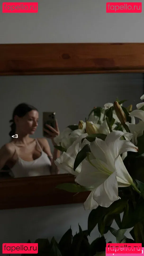 Rita Flores Onlyfans Photo Gallery 