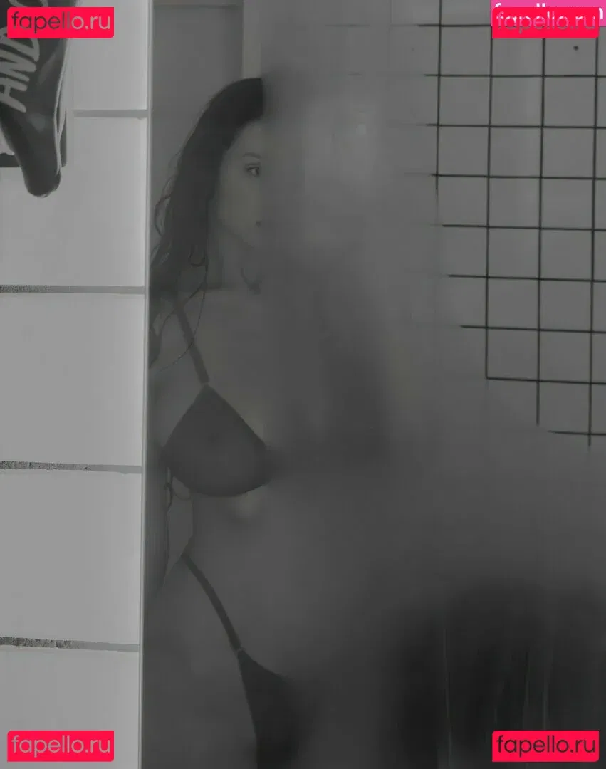 Rita Flores Onlyfans Photo Gallery 