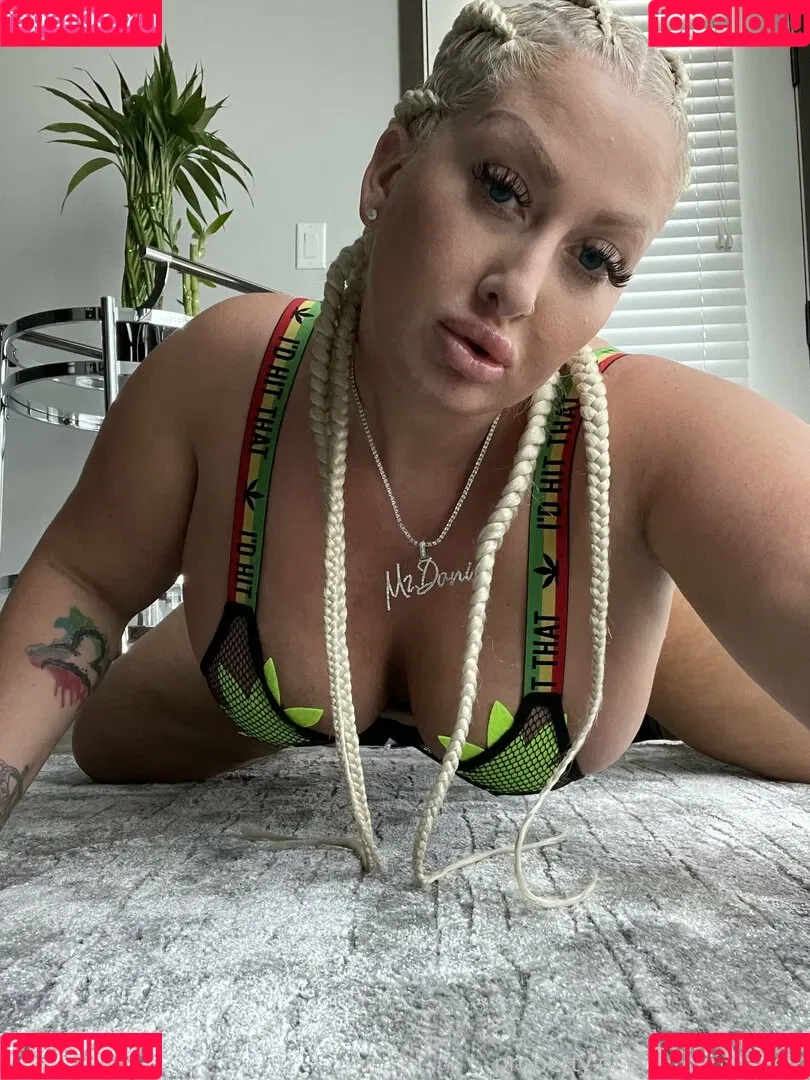 mzdanibadgirl Onlyfans Photo Gallery 