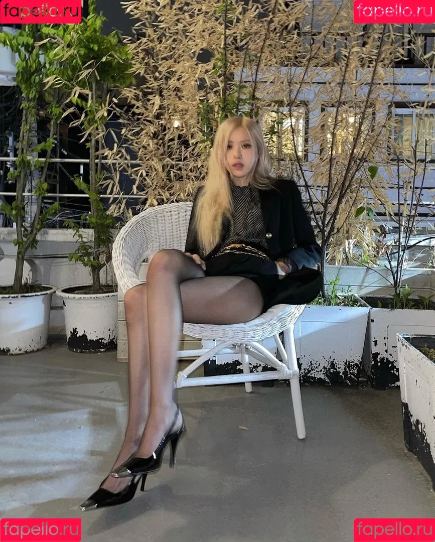 Rosé Onlyfans Photo Gallery 
