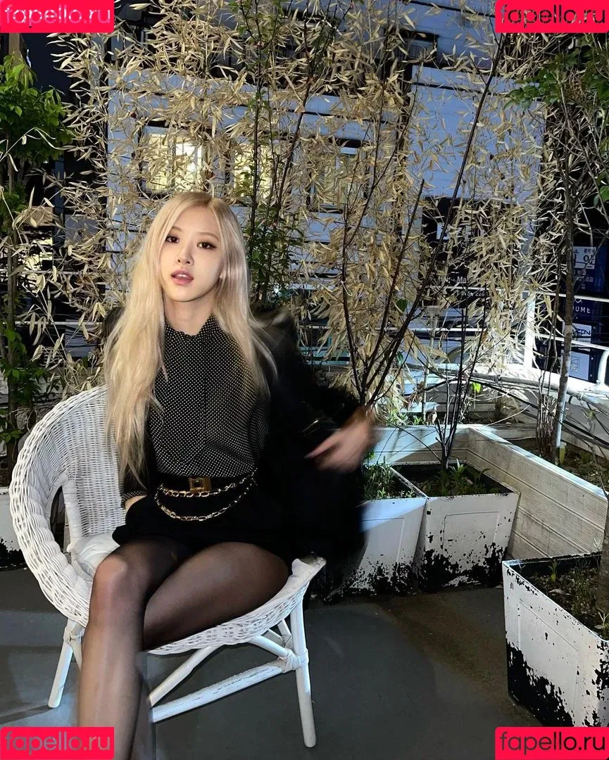 Rosé Onlyfans Photo Gallery 