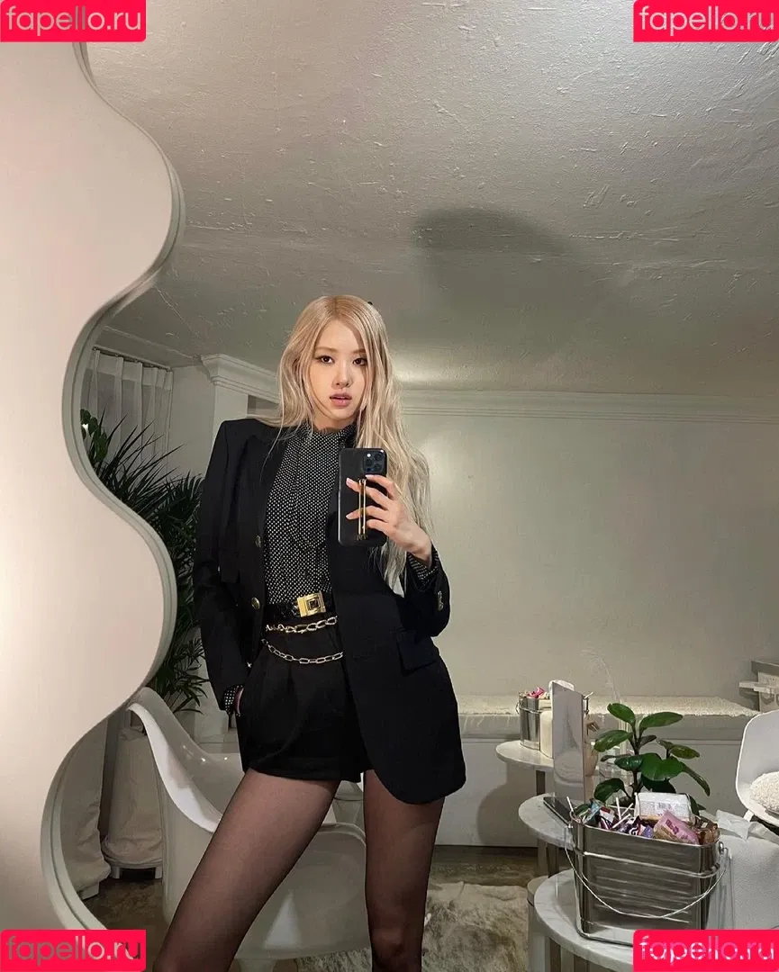 Rosé Onlyfans Photo Gallery 