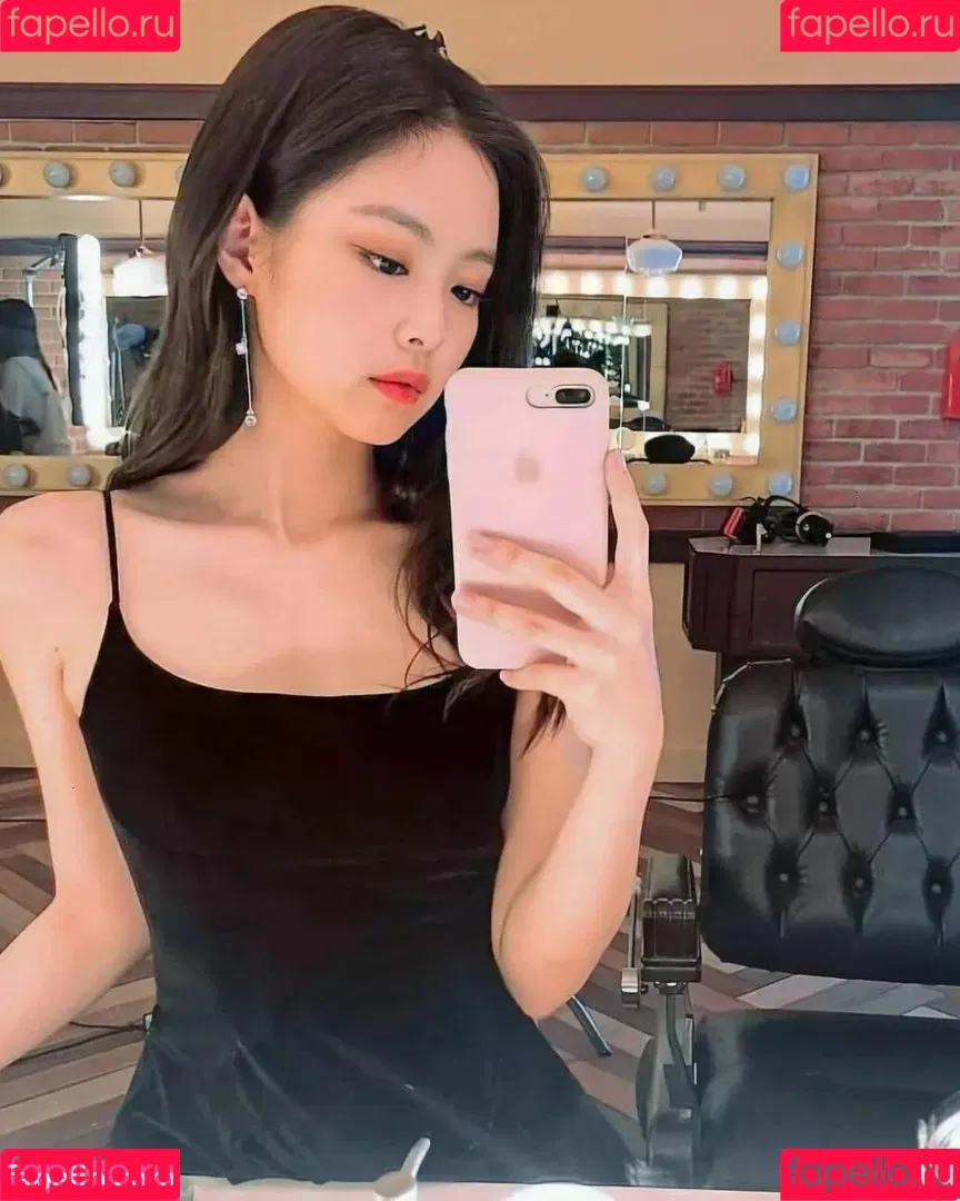 Rosé Onlyfans Photo Gallery 