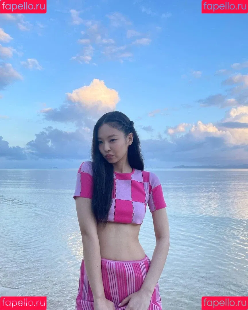 Rosé Onlyfans Photo Gallery 