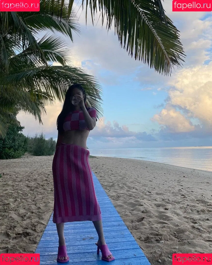 Rosé Onlyfans Photo Gallery 
