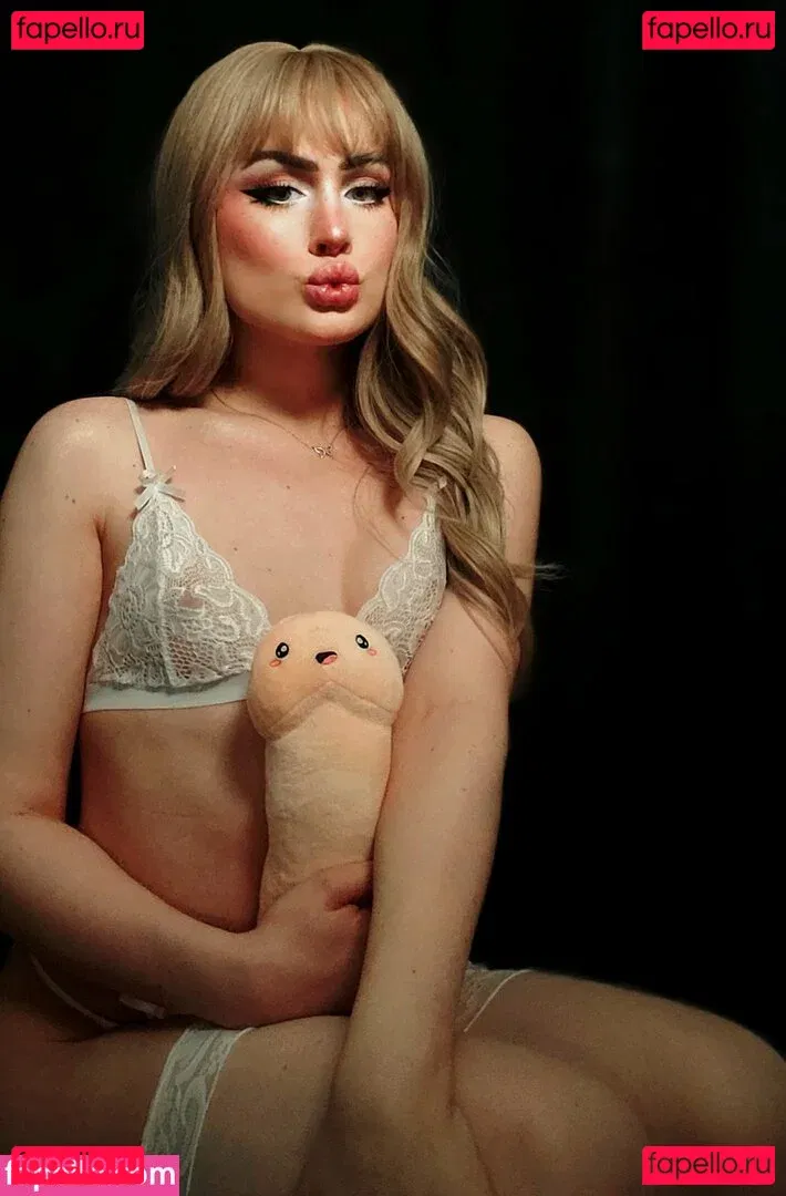 Rana Katana Onlyfans Photo Gallery 