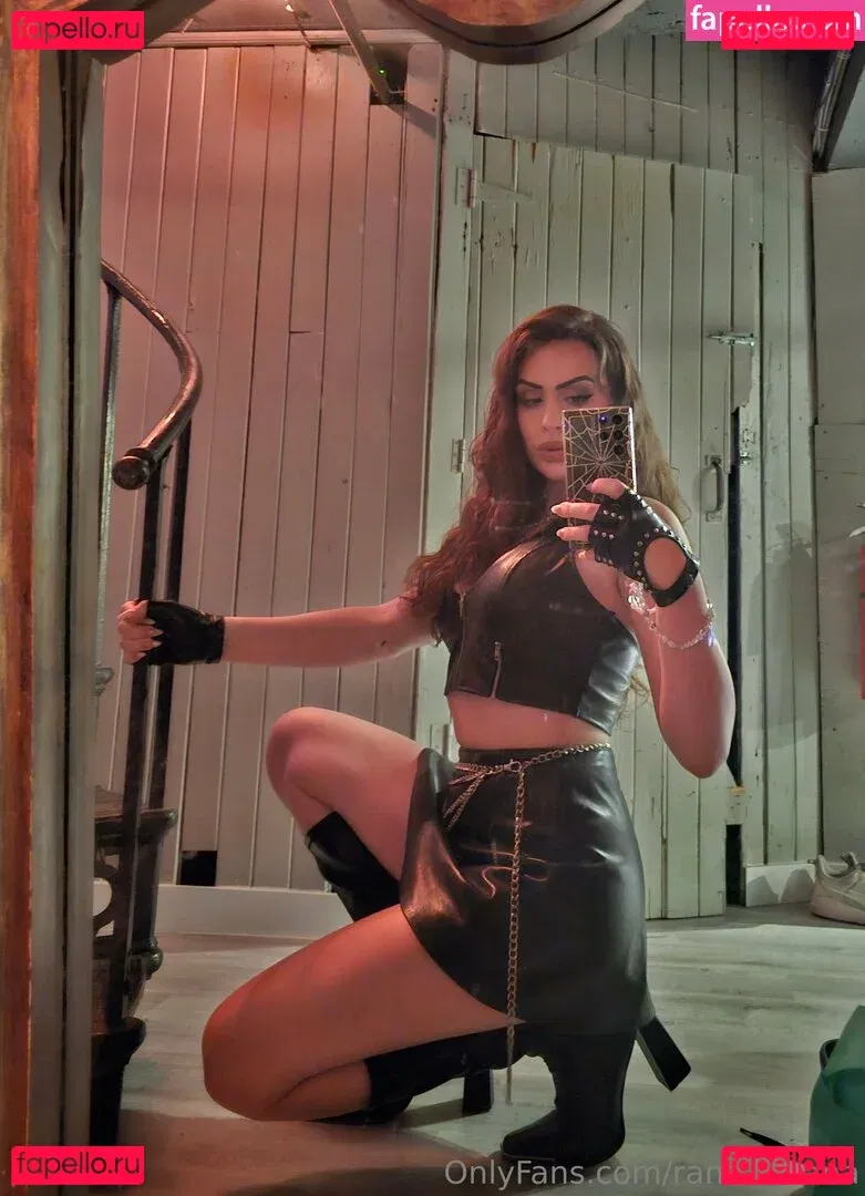 Rana Katana Onlyfans Photo Gallery 