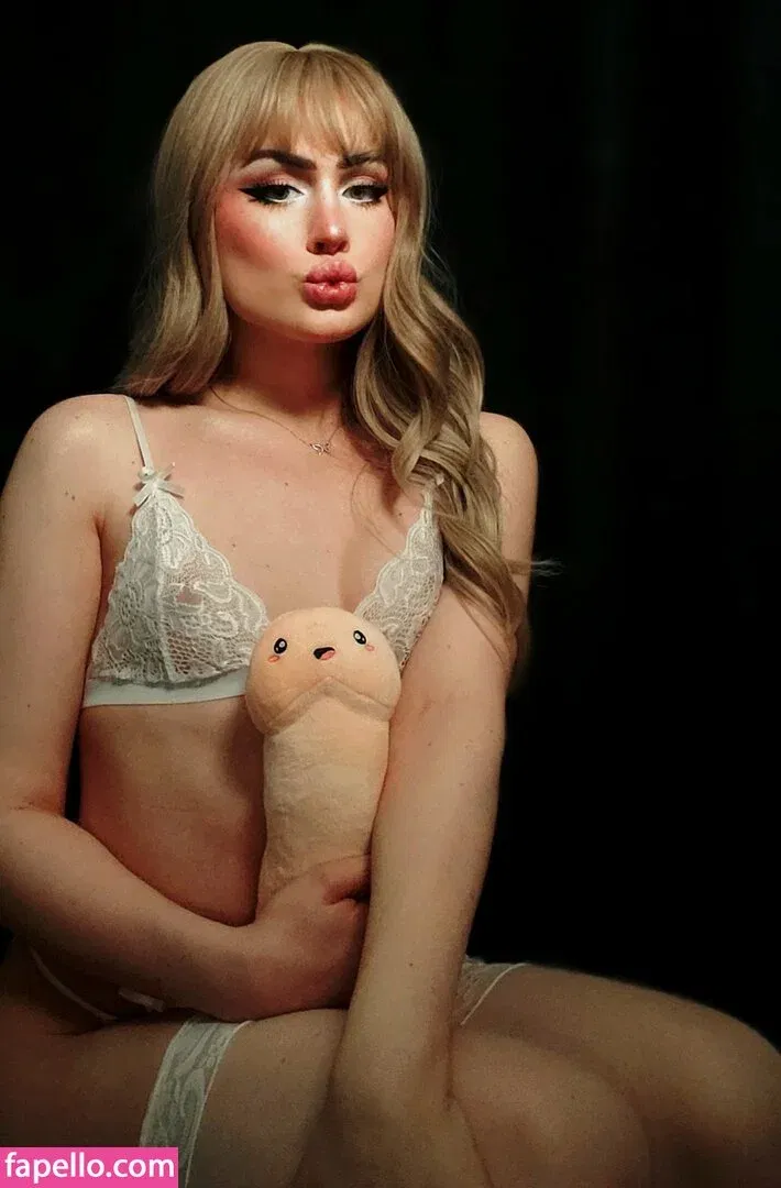 Rana Katana Onlyfans Photo Gallery 