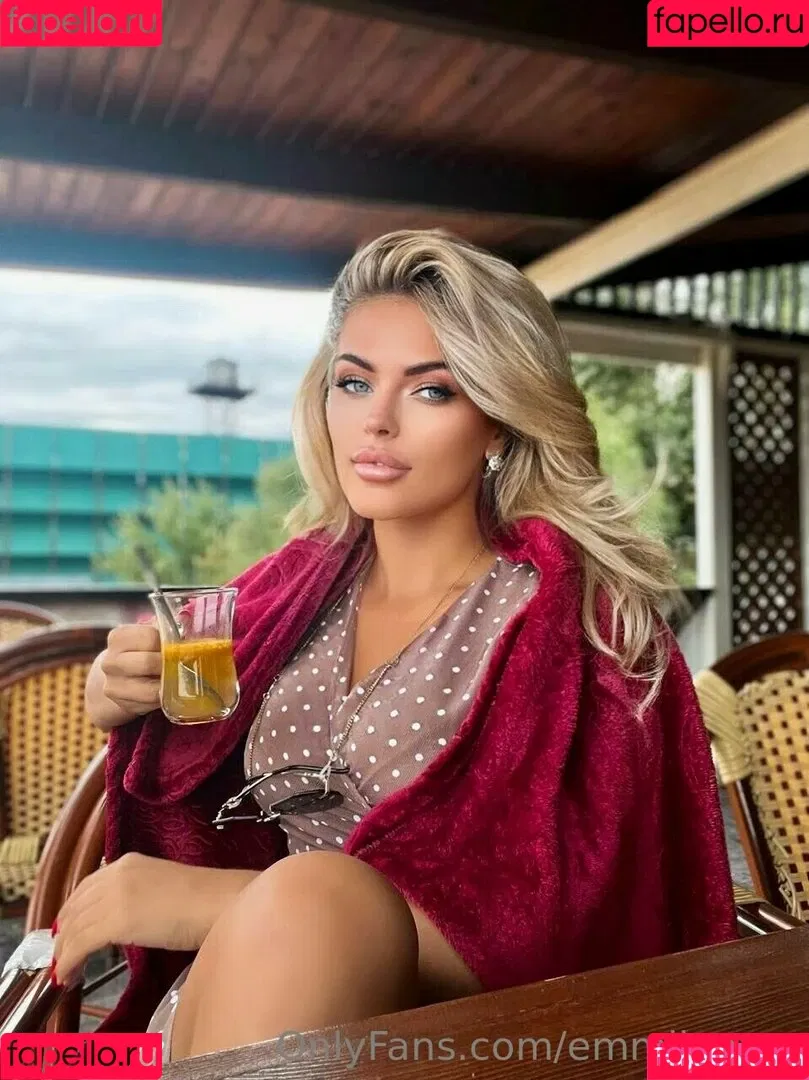emmilee.xx Onlyfans Photo Gallery 