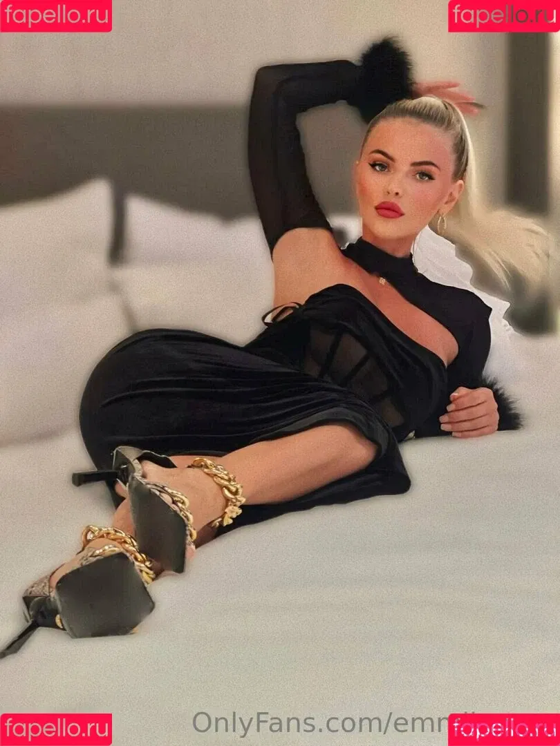 emmilee.xx Onlyfans Photo Gallery 