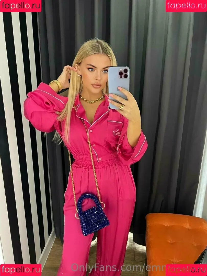 emmilee.xx Onlyfans Photo Gallery 