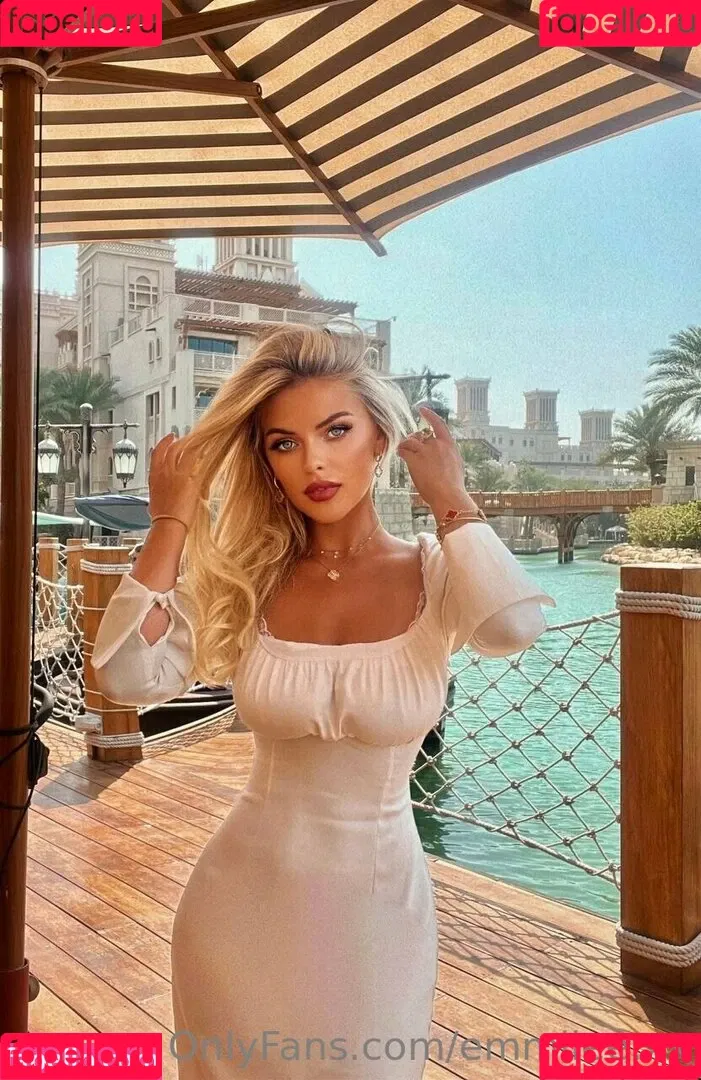 emmilee.xx Onlyfans Photo Gallery 