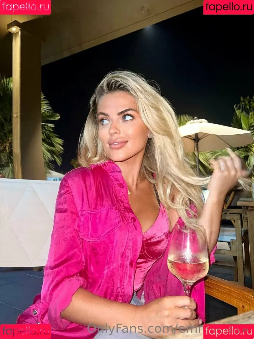emmilee.xx Onlyfans Photo Gallery 