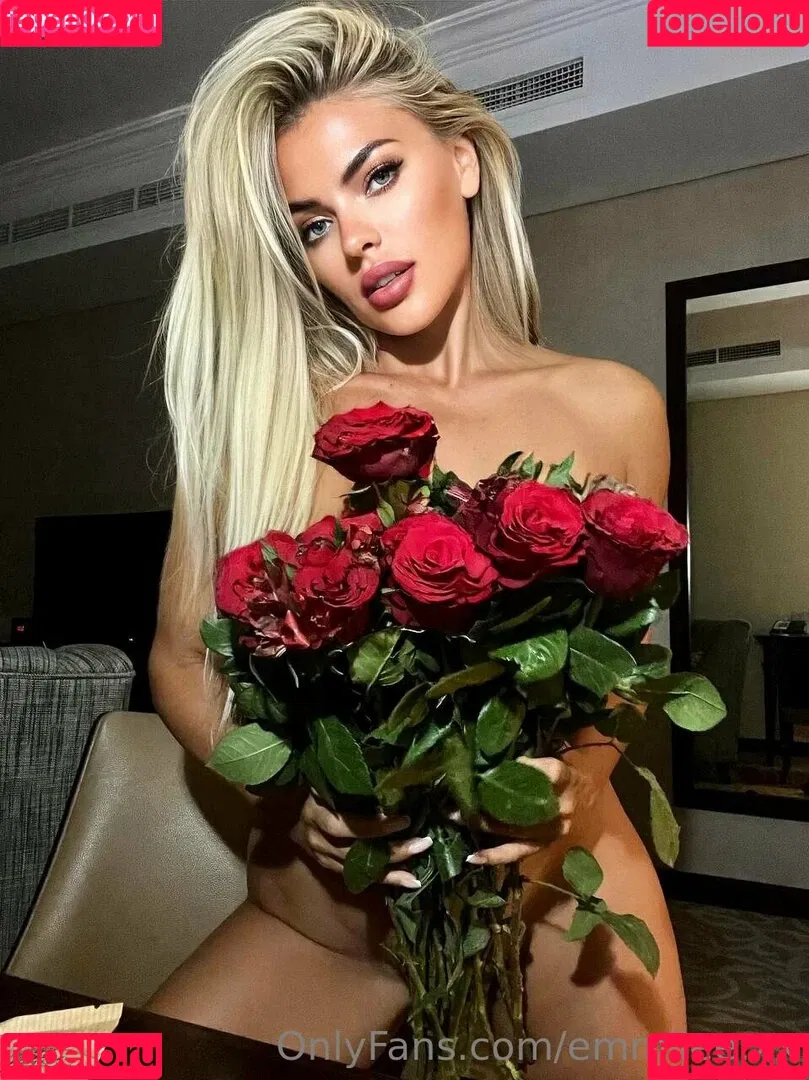 emmilee.xx Onlyfans Photo Gallery 