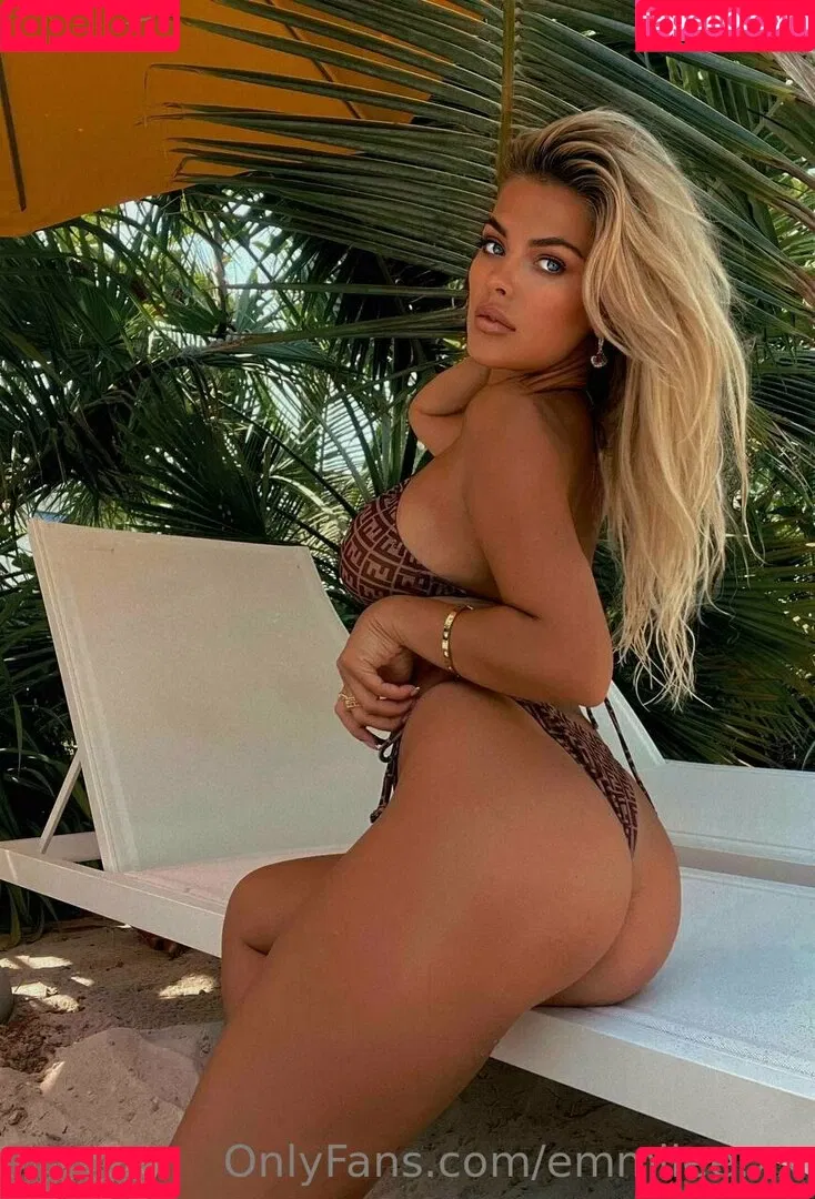 emmilee.xx Onlyfans Photo Gallery 
