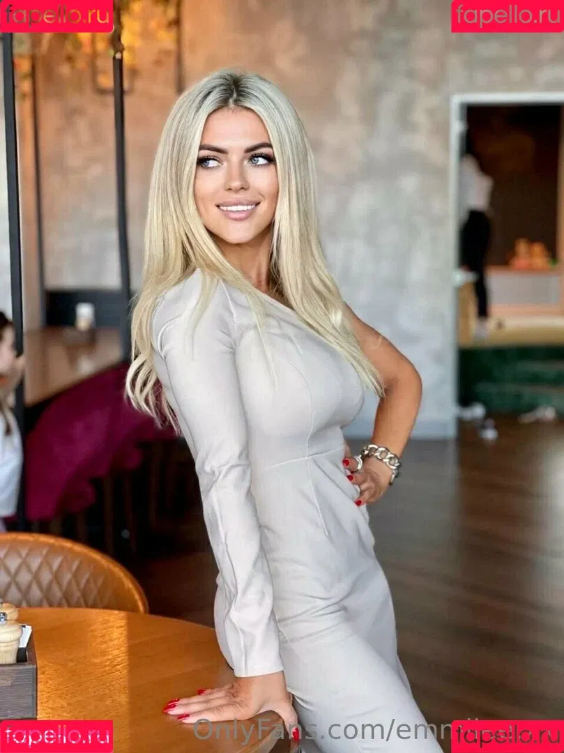 emmilee.xx Onlyfans Photo Gallery 