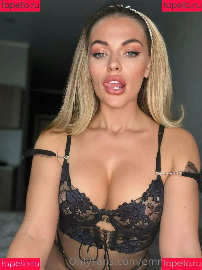emmilee.xx Onlyfans Photo Gallery 
