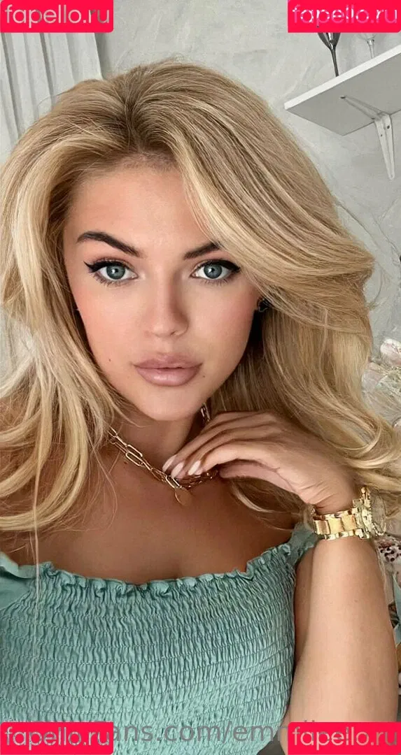 emmilee.xx Onlyfans Photo Gallery 