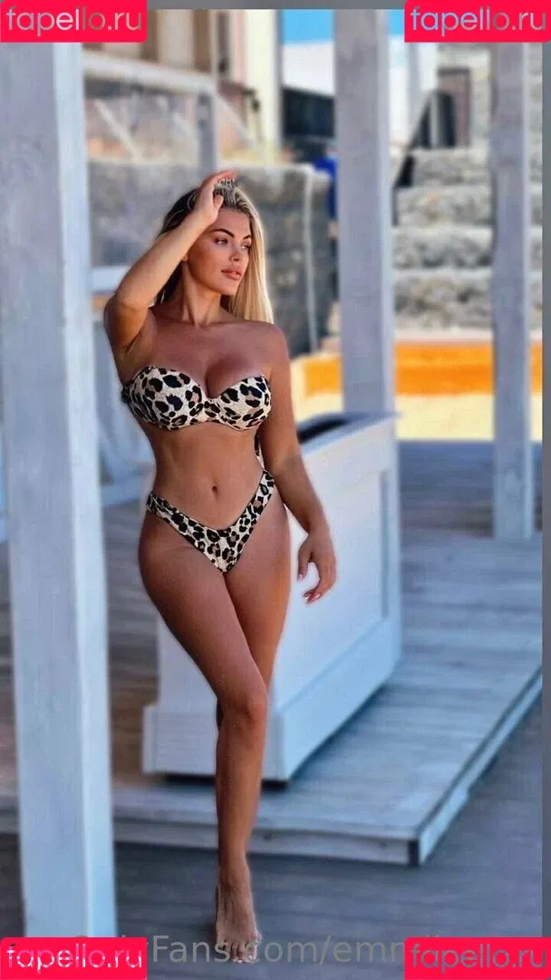 emmilee.xx Onlyfans Photo Gallery 