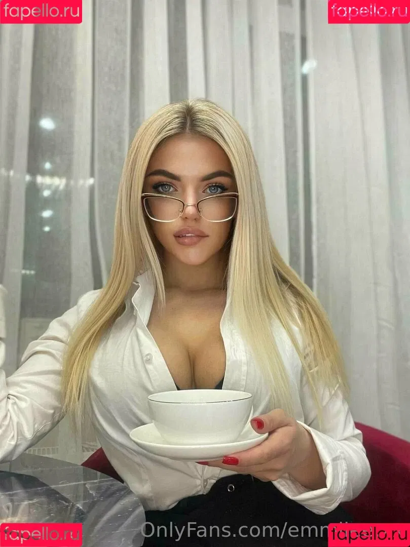 emmilee.xx Onlyfans Photo Gallery 