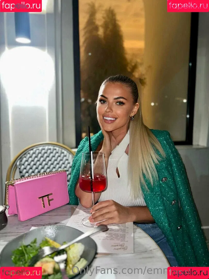 emmilee.xx Onlyfans Photo Gallery 