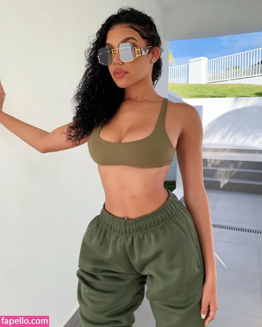 Tiona Fernan Onlyfans Photo Gallery 