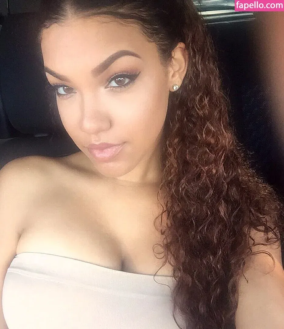 Tiona Fernan Onlyfans Photo Gallery 