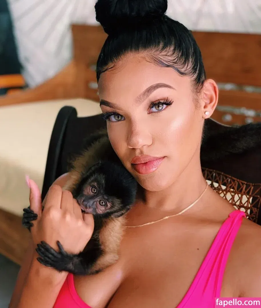 Tiona Fernan Onlyfans Photo Gallery 