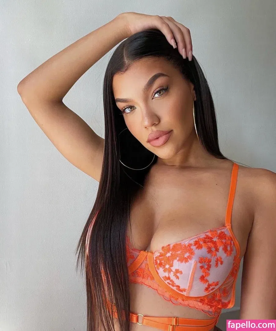 Tiona Fernan Onlyfans Photo Gallery 